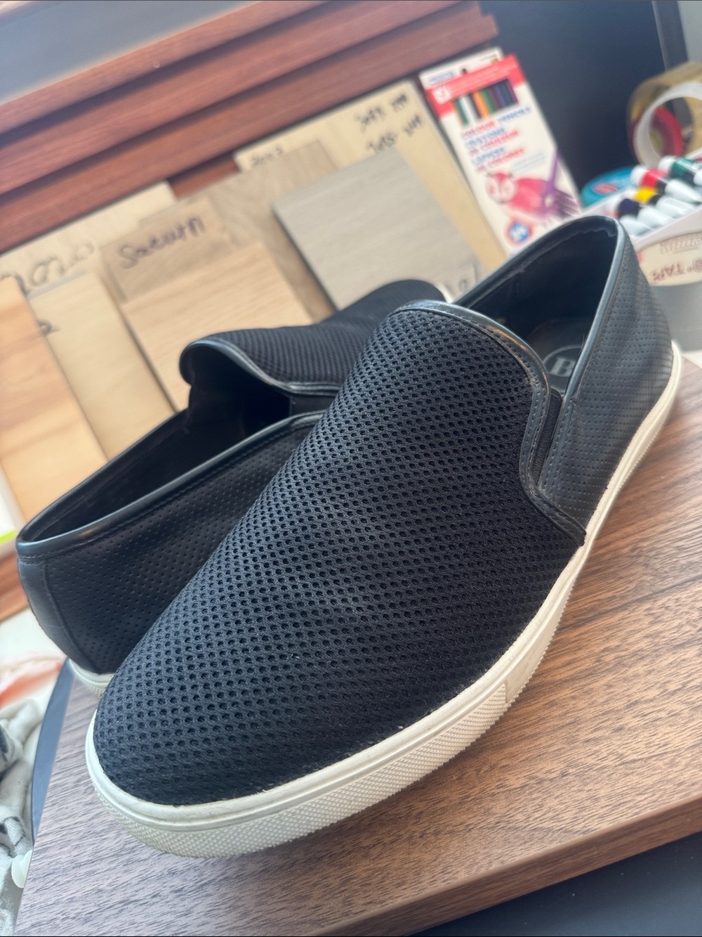 B2 Men's classic Black Slip-On Mesh Sneakers - Casual Comfort